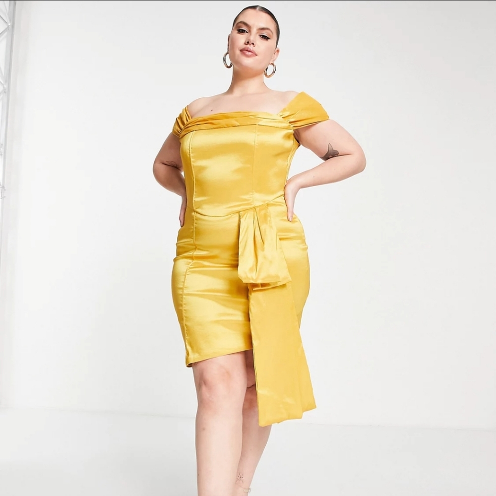 Collective the Label Curve Off Shoulder Drape Satin Mini Dress in Gold, Size 12